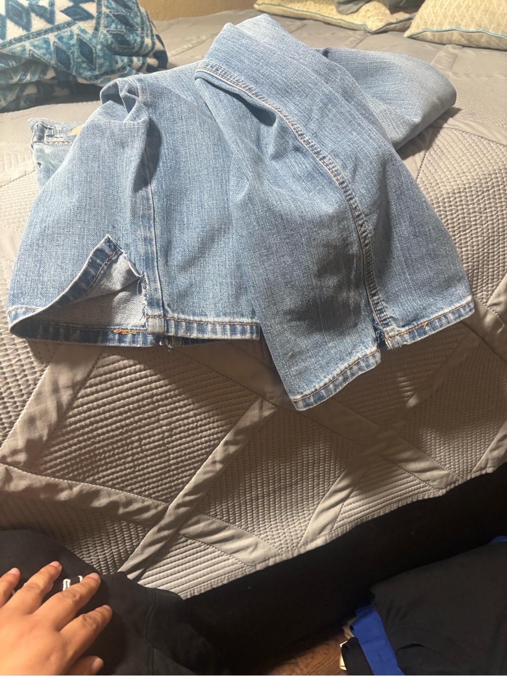 Ariat Light Wash Straight Leg